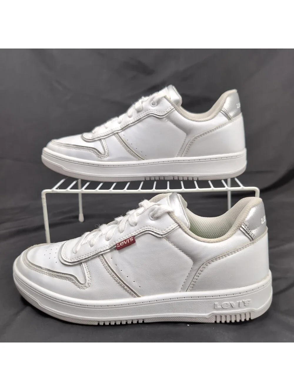 Levi's Drive Lo Womens Size 8.5 White Faux Leather Lace Up Court Sneakers Shoes